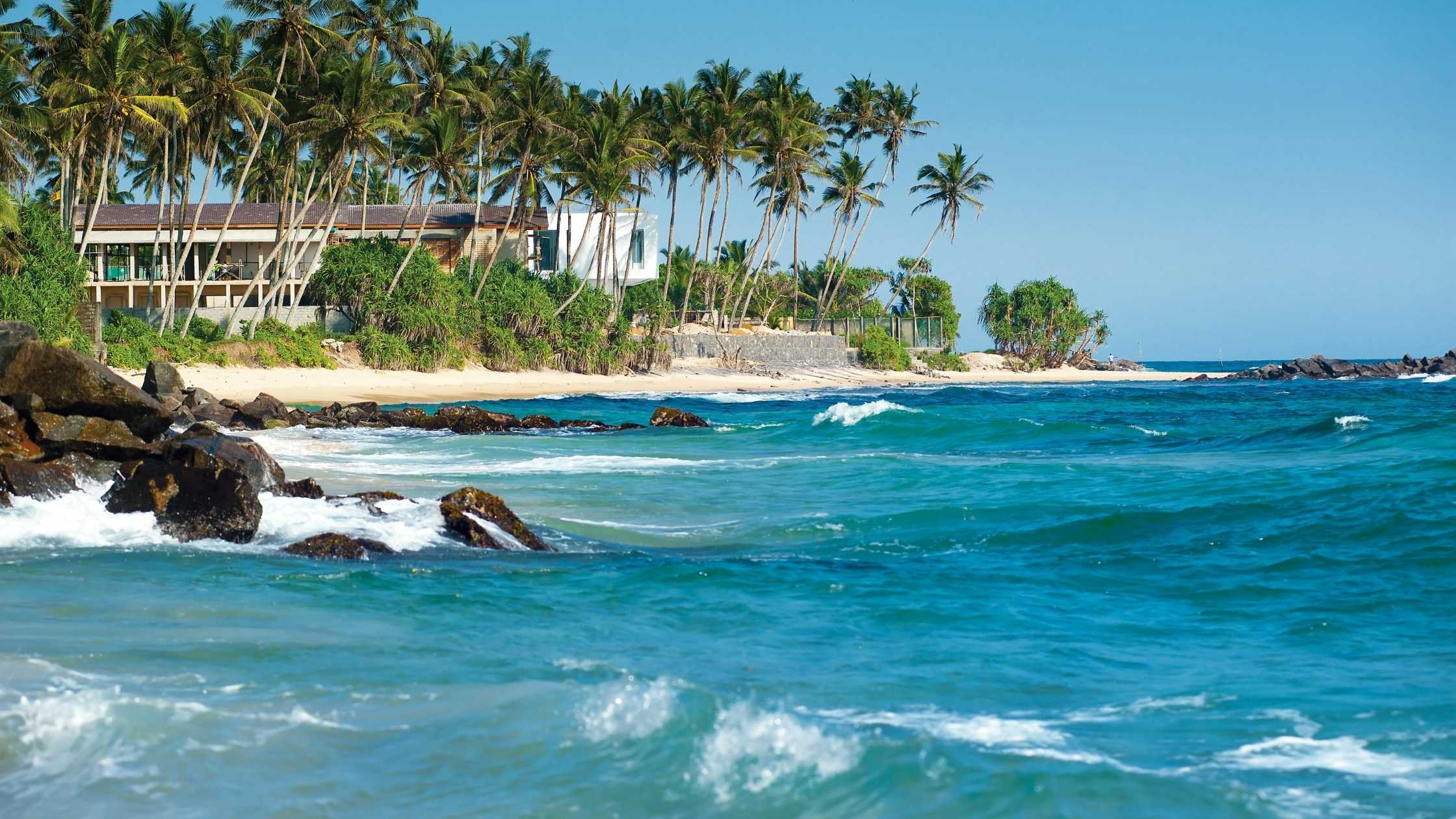 Top 10 Must-Visit Spots for First-Time Travelers to Sri Lanka