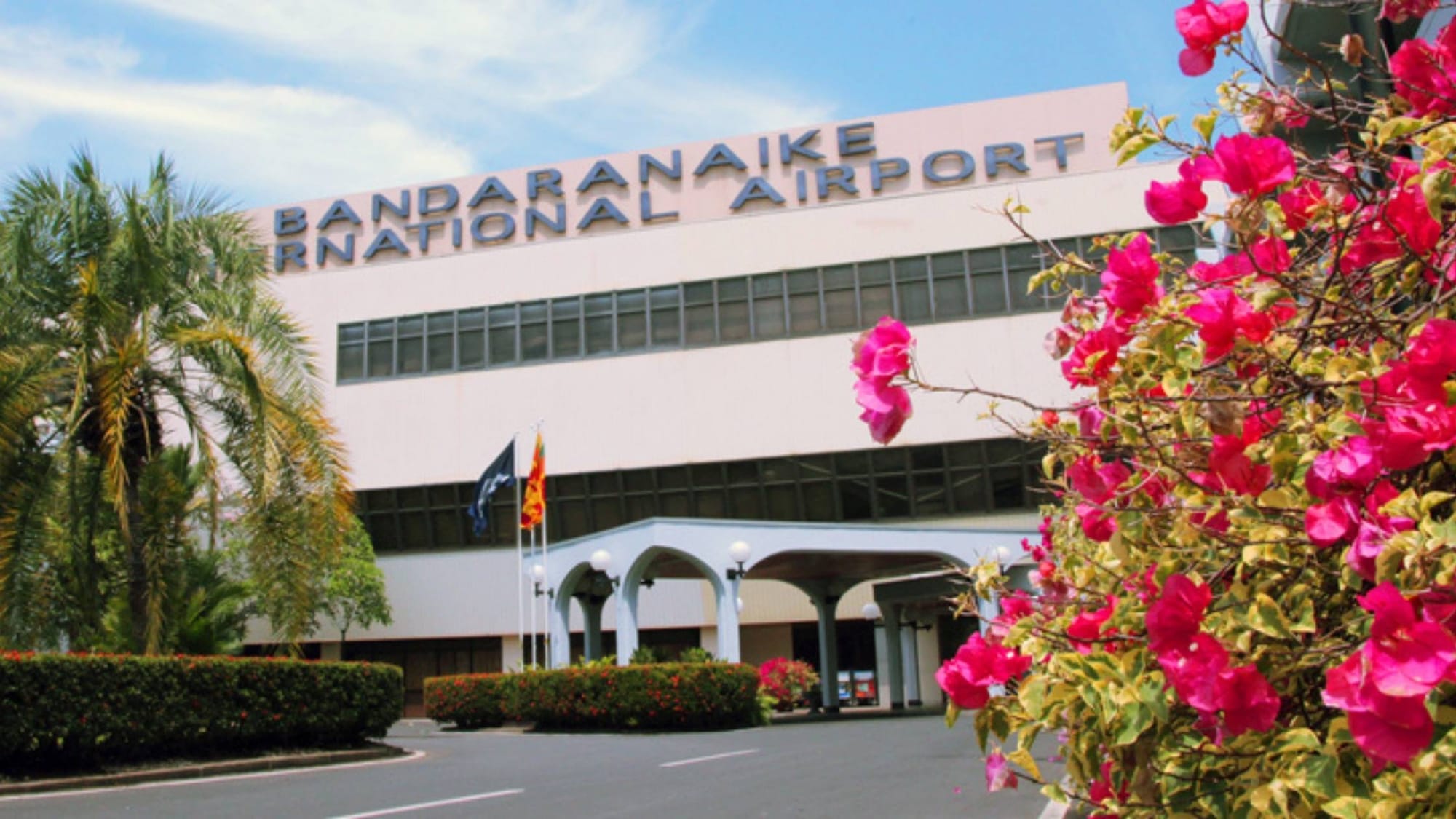 Beginner's Guide to Colombo CMB Sri Lanka Airport Services